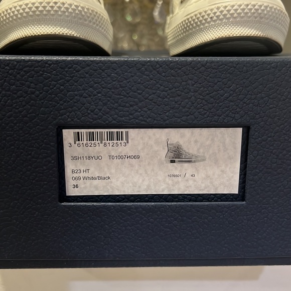 Dior - Picture 2 of 8